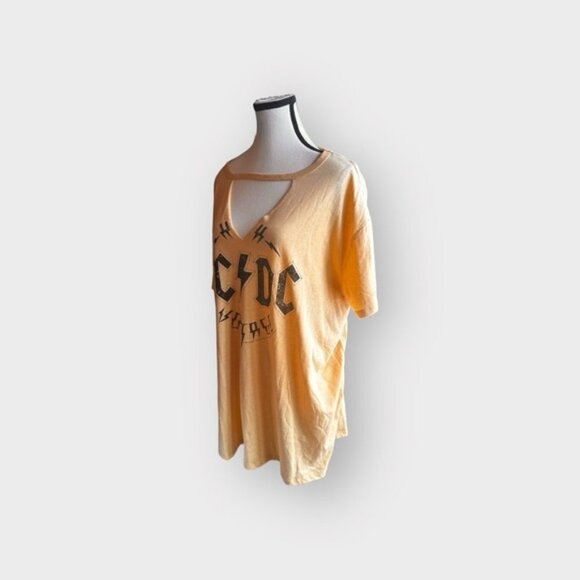🆕 NWT Women’s torrid 3 Yellow AC/DC High Voltage Choker Tee 3X XXXL 3XL 22 24 - Picture 8 of 11